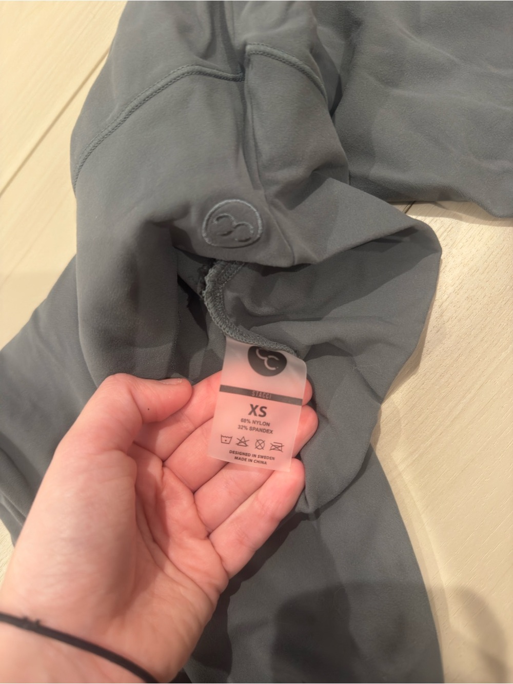 Beyond Yoga Gray High-Rise Leggings - Picture 4 of 4